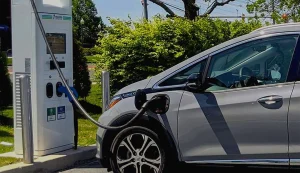 How to Charge Chevy Bolt: Chevy Bolt receiving a quick charge at a Level 3 DC fast charging station